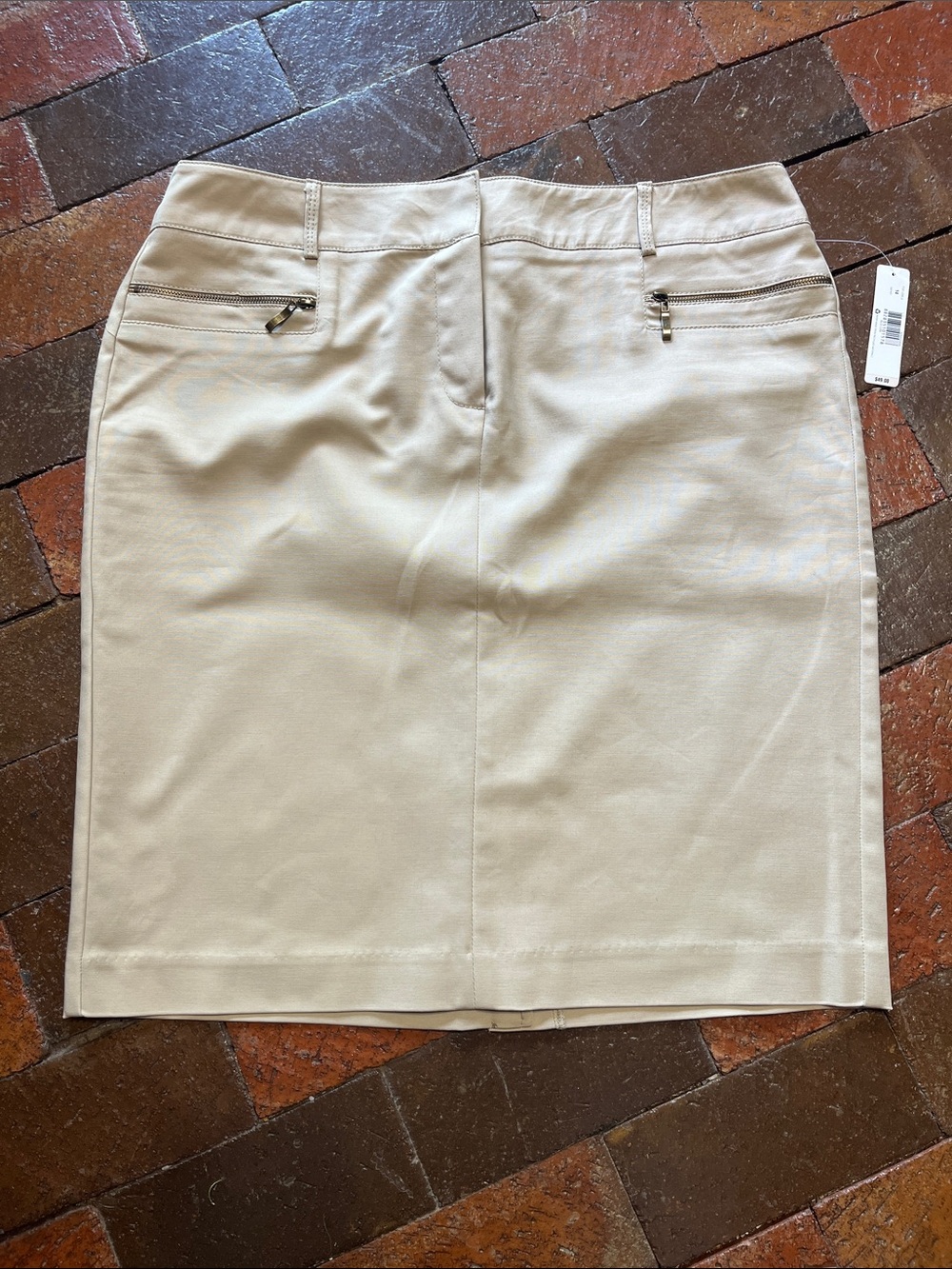 New Directions size 14 skirt khaki NWT 23 inch length 2135